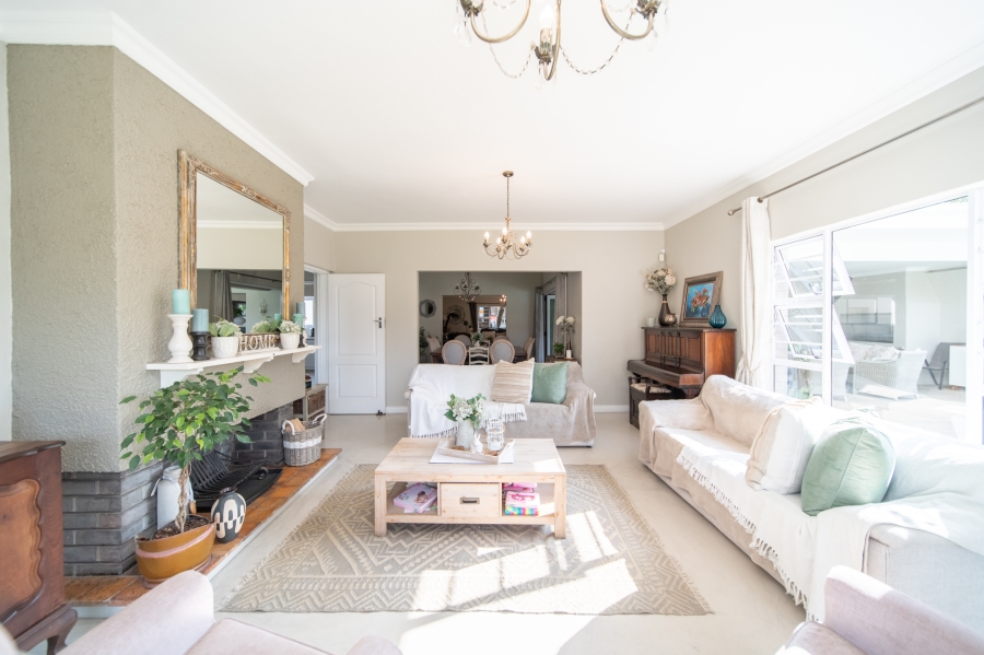 5 Bedroom Property for Sale in Selborne Eastern Cape